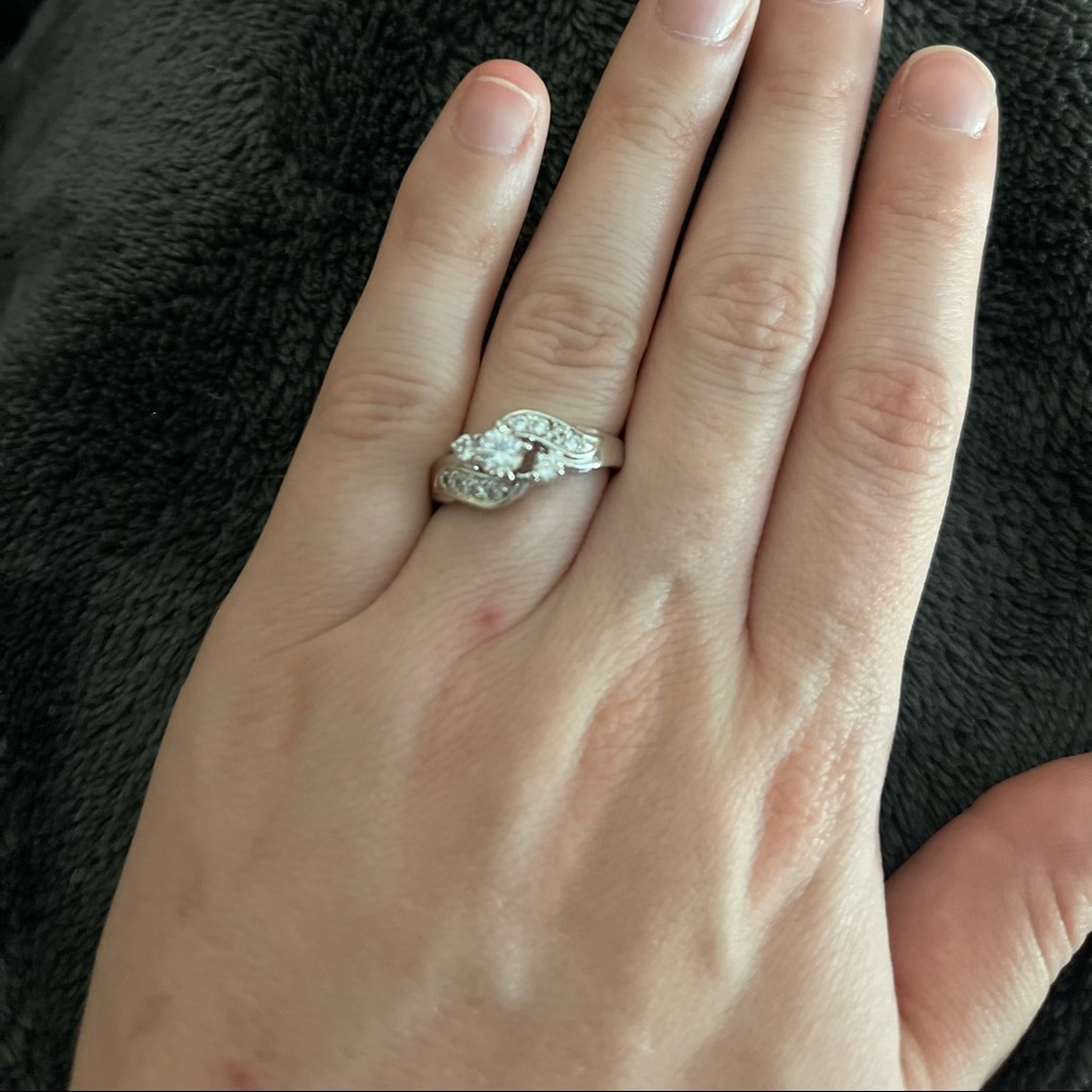 Size 8 ring